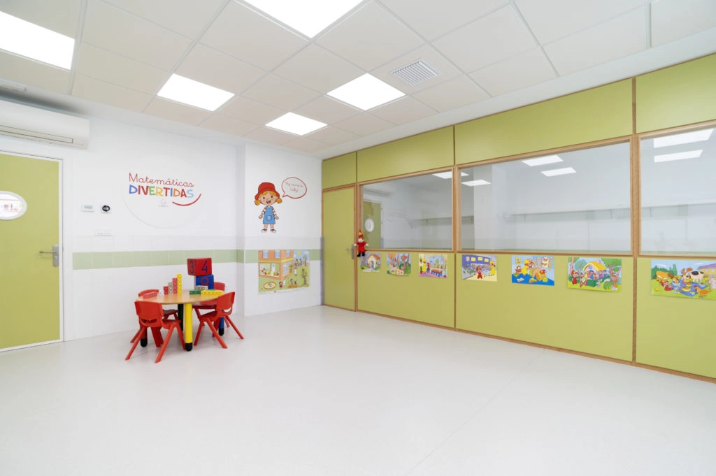 Colegio de Fomento Entreolivos: Colegio Privado en Dos Hermanas,Infantil,Primaria,Secundaria,Bachillerato,Inglés,Francés,Católico,